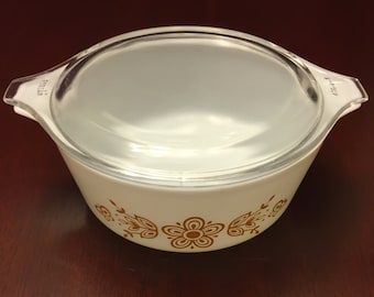 Vintage Pyrex Butterfly Gold, Pyrex Cinderella round Casserole, 1960s Pyrex, Collectible Pyrex, Covered Casserole, Gold Pyrex