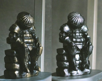 Dark Souls Siegmeyer of Catarina Statue Aged Bronze/Silver Stylization