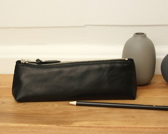 Black Leather Pencil Case // Gift for Him // Leather Pen Case //Pencil Bag // Leather Case // Minimal Pencil Case // Leather Pouch