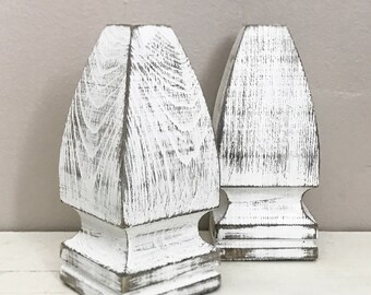 Wood Decorative Finial Bookend - Rustic Reclaimed Shabby Barn Wood Hand Painted Distressed Upcycled Decor Farmhouse Barnwood