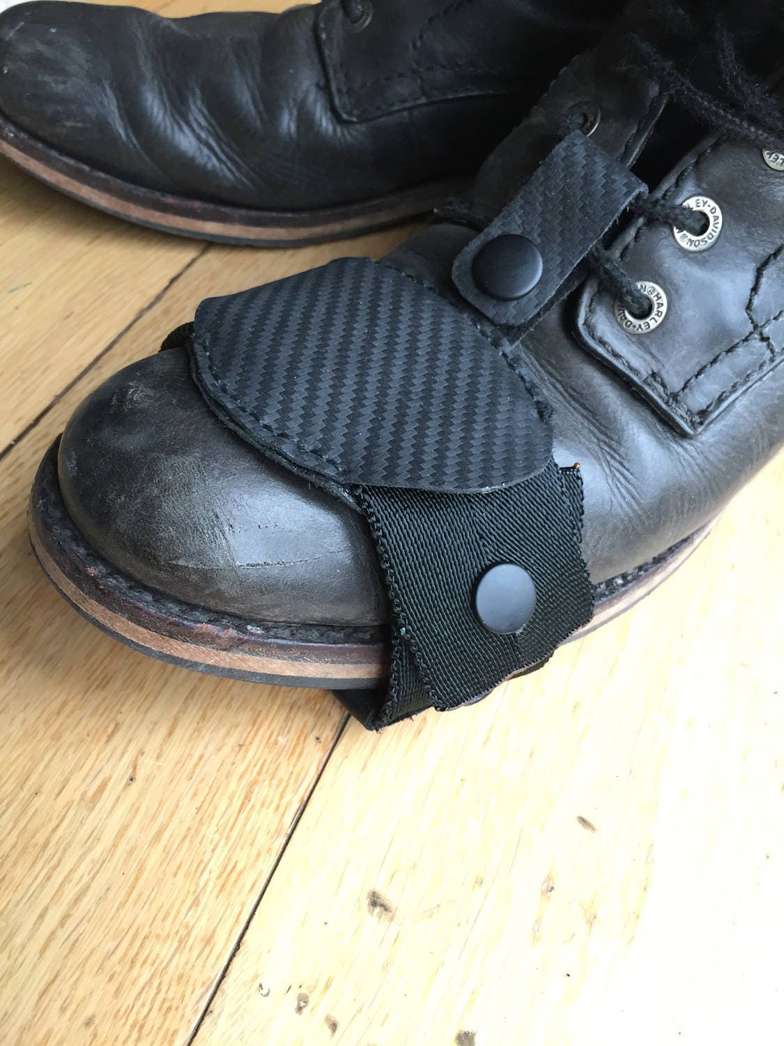 boots with toe protection