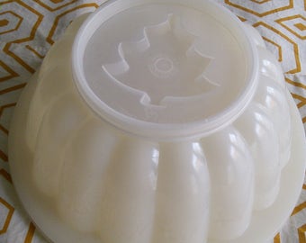 Tupperware Jel-n-serve tree