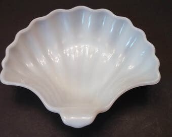 Anchor Hocking Shell Milk Glass Dish