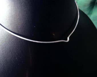 Submissive day collar. Sterling silver choker necklace. Day collar bdsm. Simple silver wire necklace. Scandinavian modern minimalist design.