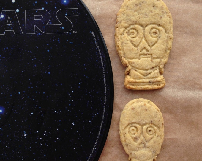 C3PO cookie stamp. Star Wars cookie cutter. Robot cookies