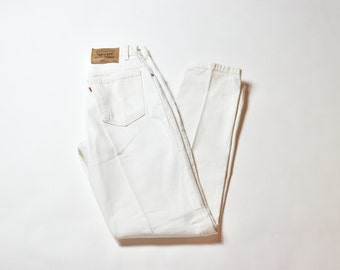 white high waisted levis