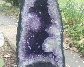 Large 12" amethyst geode cathedral - 25 lbs