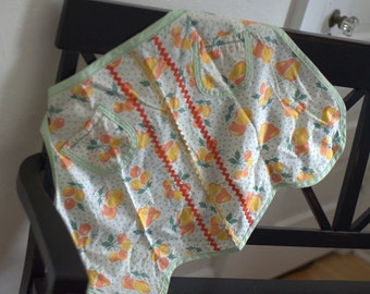 Vintage 1940s Half Apron - Fruit pattern