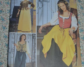 Simplicity 5582 Misses Renaissance Costumes Sewing Pattern - UNCUT - Size 4 6 8 10