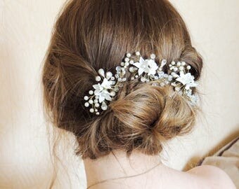 Pearl bridal hair pins Wedding Hair Pins Swarovski Hair Pins Bridal Hair Adornment Crystal hair comb branch hair pin Set of 3 Hair Pins