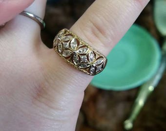 Vintage 925 ring gold tone ring costume jewelry size 7 rhinestone ring shiny ring
