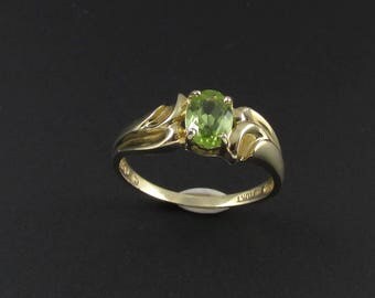 10K Gold Peridot Ring, Gold Ring, August Birthstone, Green Ring, Peridot Ring, Size 7 Ring, 10K Peridot Ring