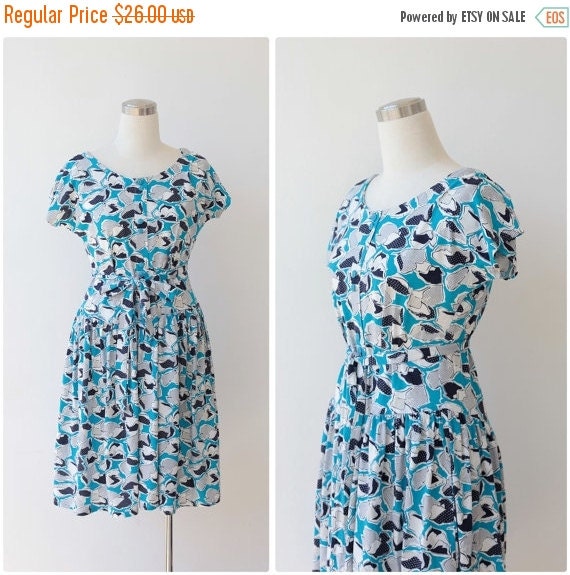 Holiday Sale. 1980's summer dress white blue by prvtcollection