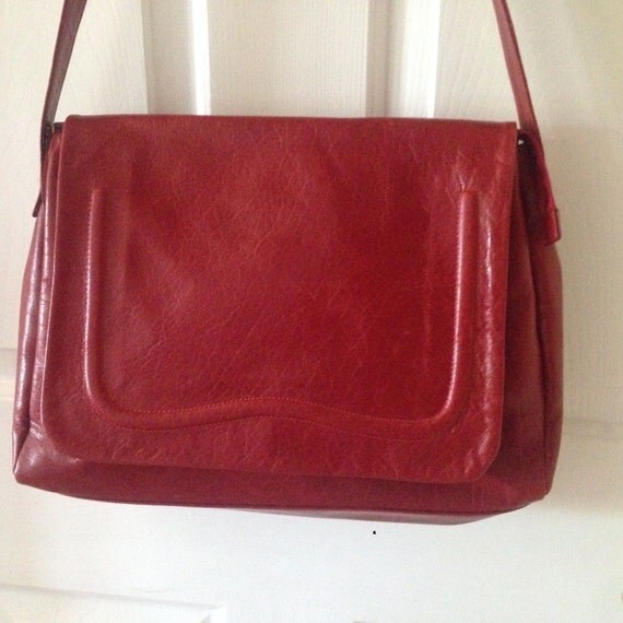 Designer Ellen Tracy Linda Allard Perfect Red Leather Purse