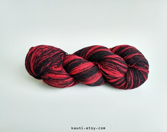 1 ply Lace Weight Kauni Wool Yarn 8/1, Self Striping, Black Red Gradient