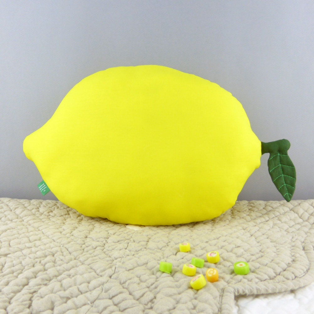 lemon slice cushion