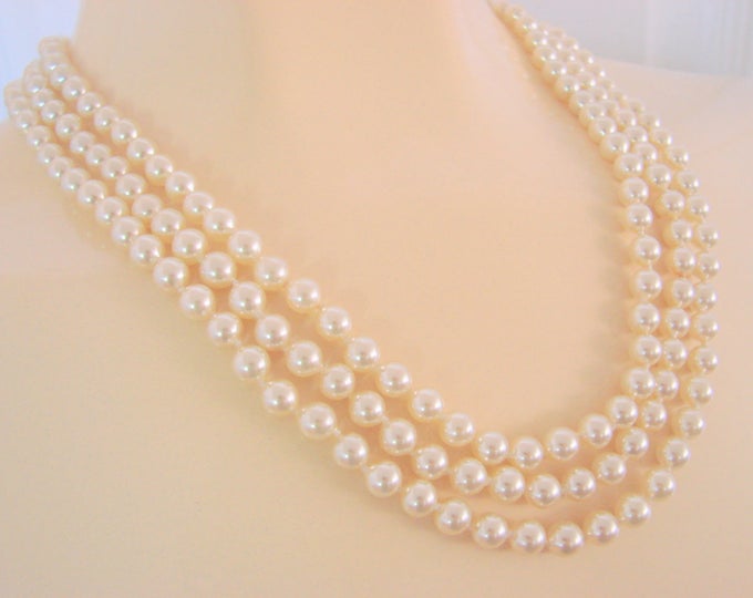 Antique Flapper Faux Pearl Necklace / Silk Hand Knotted / Glass Beads / Vintage Jewelry / Jewellery