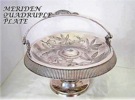 Quadrupleplate Basket - Meriden Silverplate 1896 - Serving Dish