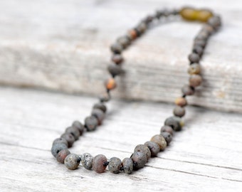 Raw amber teething necklace. Maximum pain relief