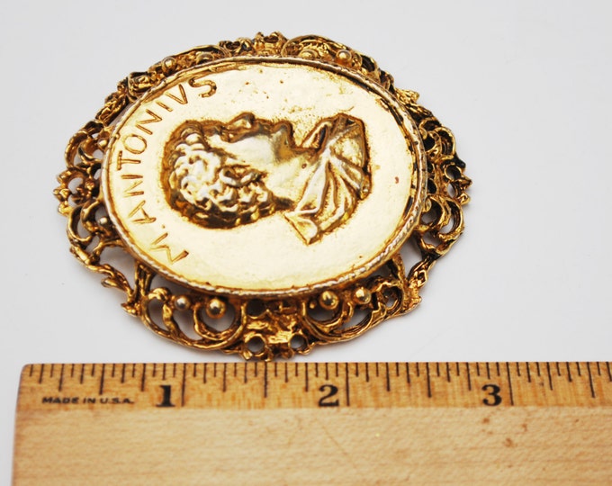 Vogue Jlry Pendant - gold Roman cameo -M Antonivs Mark Antony - vintage pendant