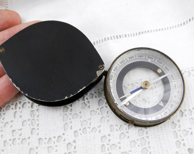 Vintage Working Pocket Compass, with Hanging Loop and Sliding Cover, Map Reading, Orienteering, Scouts, Camping, Retro, Home, Cadets Vintage Working Pocket Compass, with Hanging Loop and Sliding Cover, Map Reading, Orienteering, Scouts, Camping, Retro, Home, Cadets