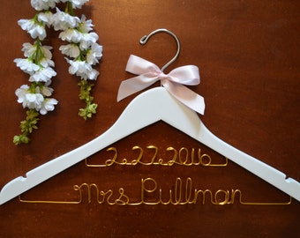 Personalized Bridal Hanger with Date, Wedding Dress Hanger, Bride Hanger, Mrs Hanger, Future Mrs Gift, Bride to be Gift, Name Hanger