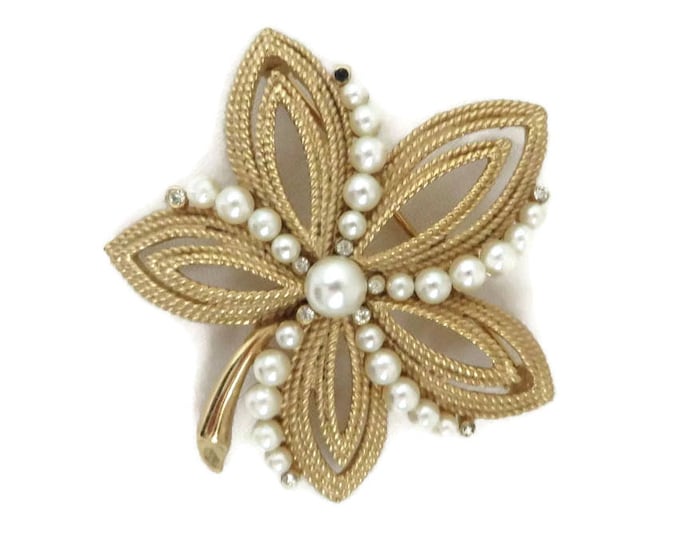 Trifari Flower Brooch, Vintage Gold Tone Faux Pearl Pin, Five Leaf Signed Trifari Jewelry