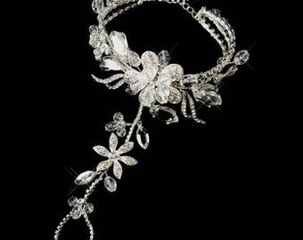 Beach Wedding Barefoot Sandals,Bridal Foot Jewelry,Silver Swarovski Crystal and Rhinestone on Floral Design Foot Jewelry,Sold as a Set of 2