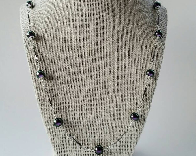 Purple Pearl Necklace Violet/Iridescent Purple necklace/Purple pearl jewelry/lilac necklace/Purple Swarovski necklace/iridescent necklace