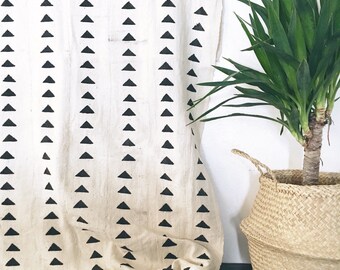 Mudcloth Throw | Natural Triangles