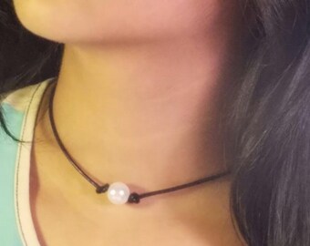 Pearl Choker, Single Pearl Choker, Leather Pearl Choker, White Pearl Choker, Choker Necklace, Trendy Jewelry, Everyday Wear Choker