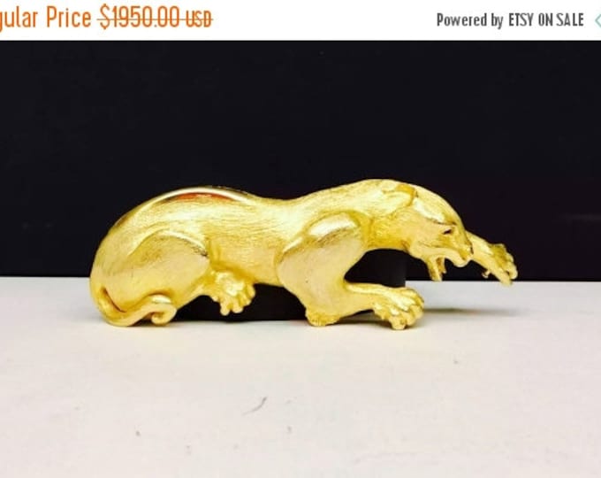 Storewide 25% Off SALE Vintage Original Christopher Ross 24k Gold Plated Oversized Couture Panther Belt Buckle Featuring Original Black Leat