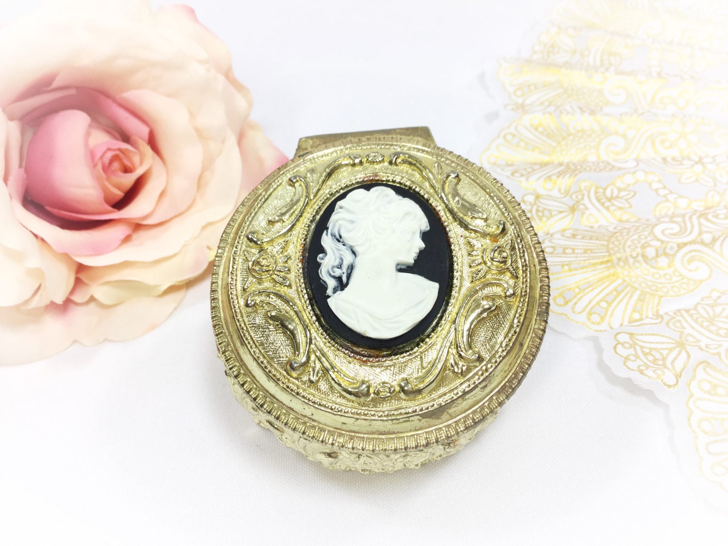 Gold Cameo Trinket Box, Vintage Gold Cameo Jewlery Box, Vanity Box
