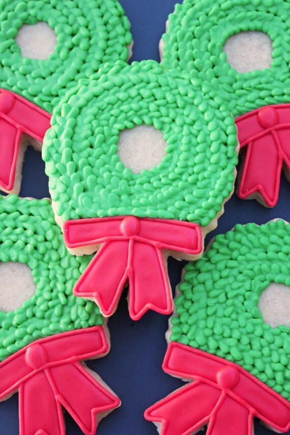 Items similar to Large Christmas Wreath Sugar Cookies on Etsy