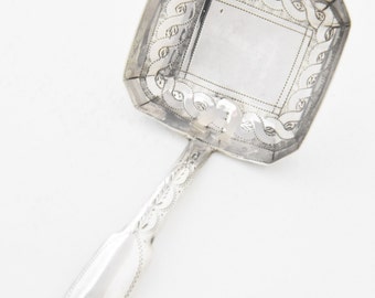 Georgian Solid Silver Caddy Spoon 1813