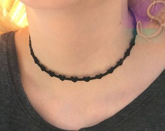 1 Heart Choker, Vegan Leather, Red or Black Hearts, 11 - 13'inch Choker Jewelry, SZS1613