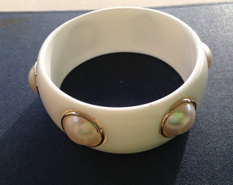 Vintage White on White Lucite Bracelet, Bangle