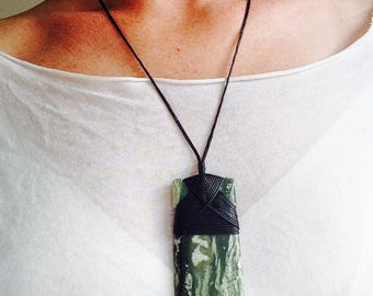 Maori Greenstone Pounamu Jade Maori Toki Adze Taonga 85 x 36 mm New Zealand Nephrite Pendant Men's Gift