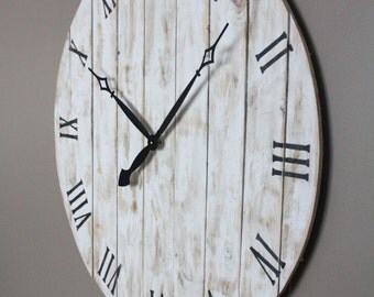 Farmhouse Style Round Wall Clock. Variable Sizes: 18" to 36" Shabby Chic Distressed.New Pine Made to look like reclaimed pallet or barn wood