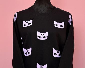 kawaii pastel goth lilac and black baggy sweater - cute three eyed wiccan cat print - warm gothic oversize alien cat jumper