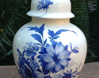 Ceramic Ginger Jar Blue and White Ginger Jar Vintage Floral Ginger Jar Candy Jar