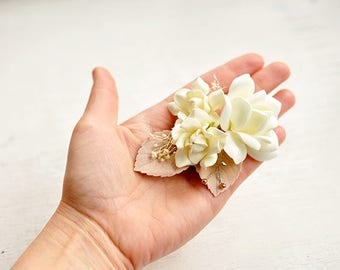 Bridal hair Piece Floral wedding headpiece hair Flower Bridal flower clip Bridal Hair Accessory wedding Hair Jewelry floral hair clip ivory