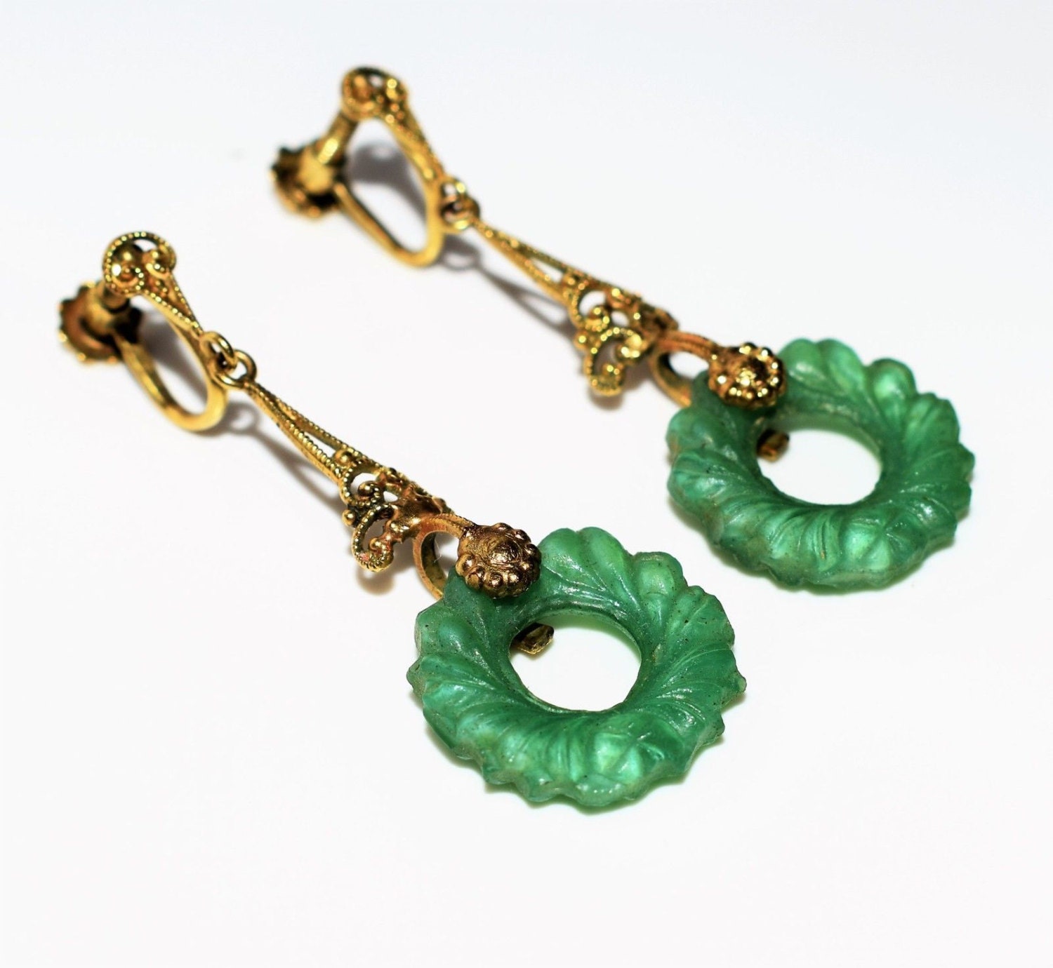 Antique 14K 14ct Gold Carved Jade Disc Screw Back Earrings