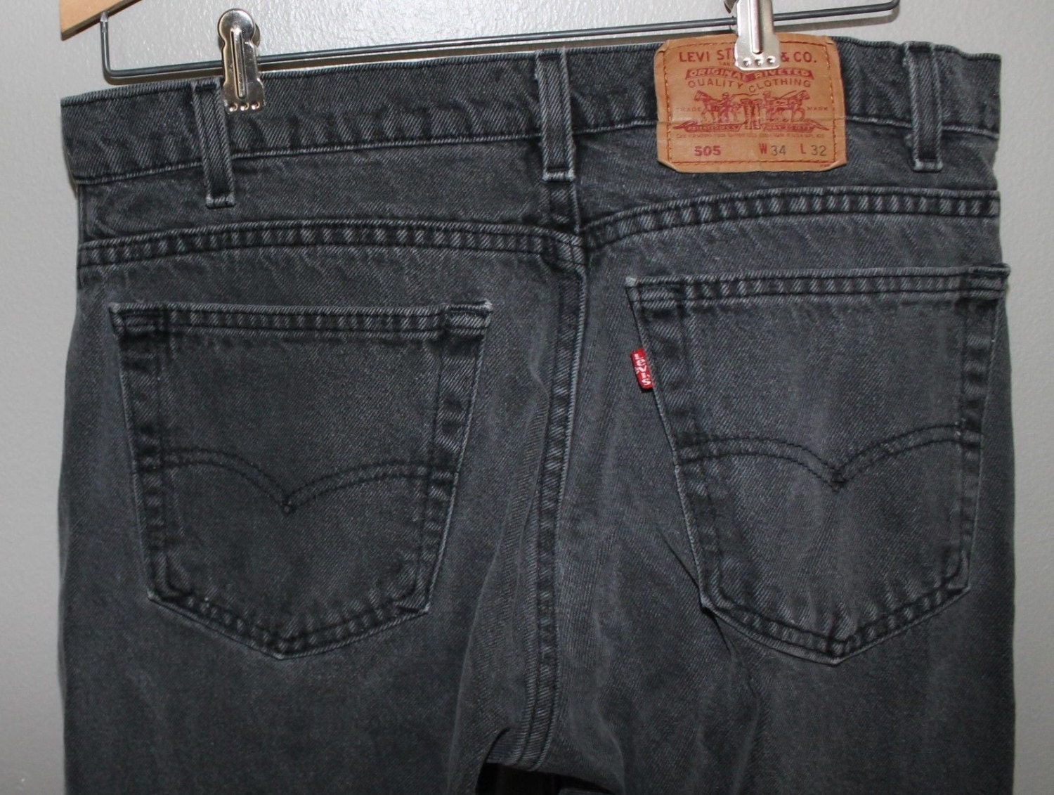 Vintage 90s 505 Red Tag Levi's Jeans Black Very Faded