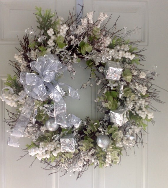 christmas wreath silver and white wreath elegant christmas christmas wreath silver and white wreath elegant christmas