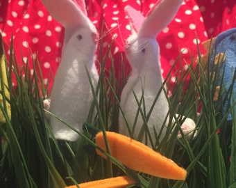 Bunny Finger Puppets, puppet theatre, puppet show, bunnies, children's puppets, finger puppets, easter, pretend play