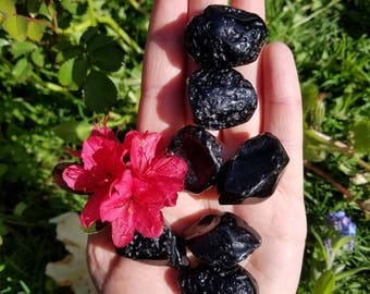 Tektite Meteorite - 1 Medium - Cosmic Connector, Expands Consciousness, Stone of Manifestation, Possibilities and Synchronicities.