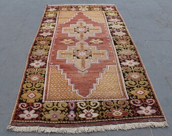 Turkish Rug Carpet, Vintage Handwoven Anatolian Decorative Wool Rug Carpet, Turkish Home Decor Wool Faded Floor Rug, 207x120cm 6.8x4.ft