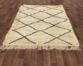 Gorgeous tribal Handmade Beni Ourain authentic Moroccan rug Teppich Tapis 135cm X 209cm Moroccan Beni Ouarain carpet rug 100% Wool Berber