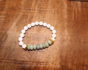 Turquoise and White Beaded Stretch Bracelet